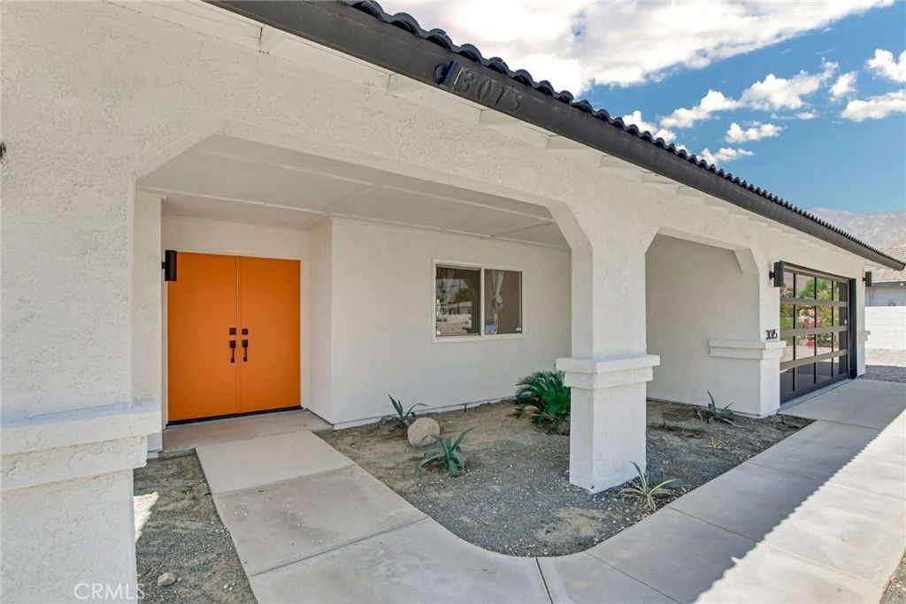Image 4 of property listing at 3015 E San Juan, Palm Springs, CA 92262