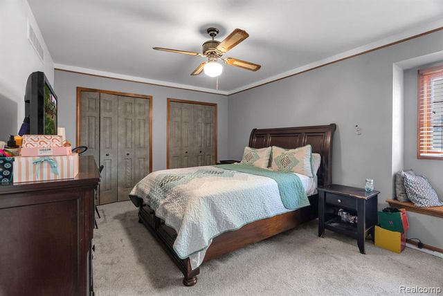 15743 Greenview, Fraser, MI 48026