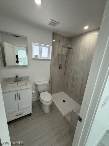 2823 Janet ST, Matlacha, FL 33993