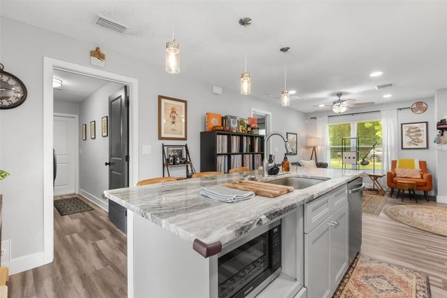 3212 ORANOLE ROAD, Orlando, FL 32810