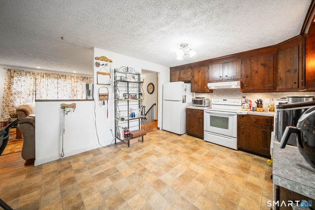 1111 Jerome Avenue, Bristol, CT 06010