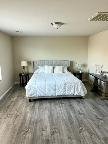3489 Lansing Avenue, Clovis, CA 93619