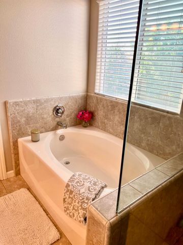 3489 Lansing Avenue, Clovis, CA 93619
