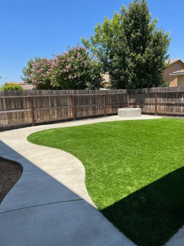3489 Lansing Avenue, Clovis, CA 93619