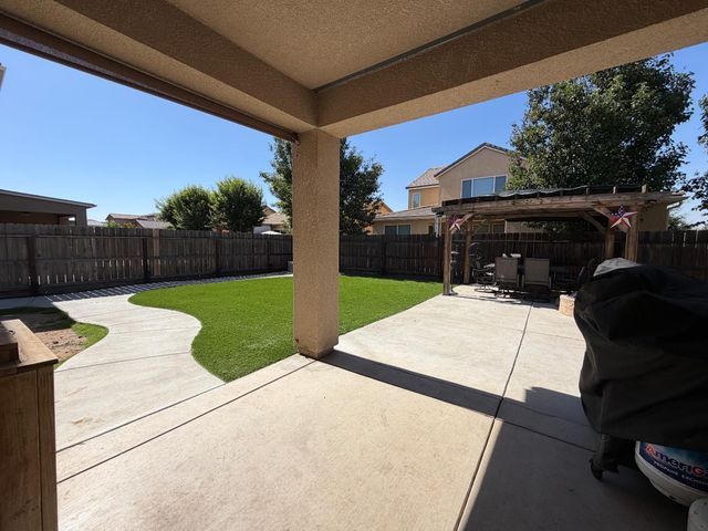 3489 Lansing Avenue, Clovis, CA 93619