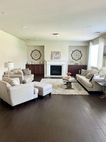 3489 Lansing Avenue, Clovis, CA 93619