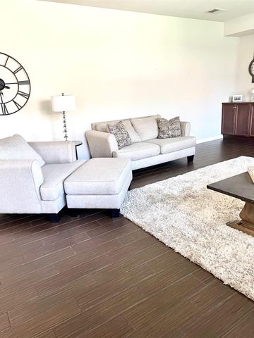 3489 Lansing Avenue, Clovis, CA 93619