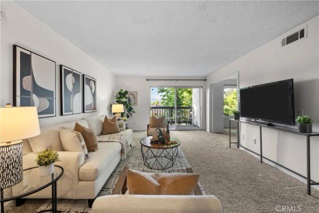 23515 Lyons 271, Valencia, CA 91355