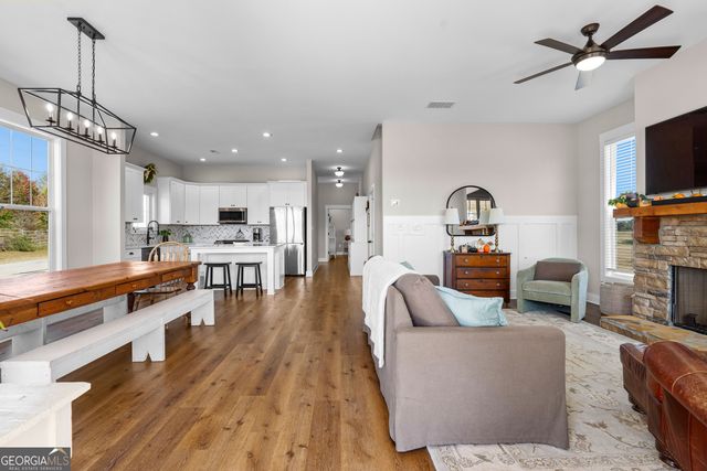 197 Dunn Street, Molena, GA 30258