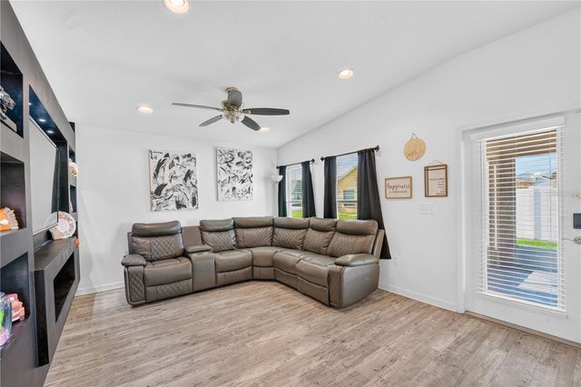 195 BLACK SKIMMER LANE, Winter Haven, FL 33880