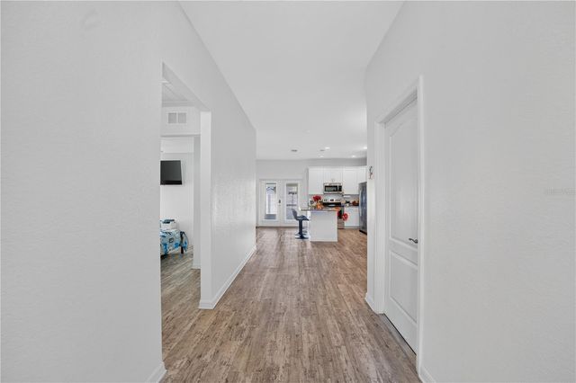 195 BLACK SKIMMER LANE, Winter Haven, FL 33880