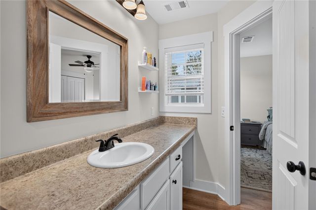 215 Dickson Street, Westminster, SC 29693