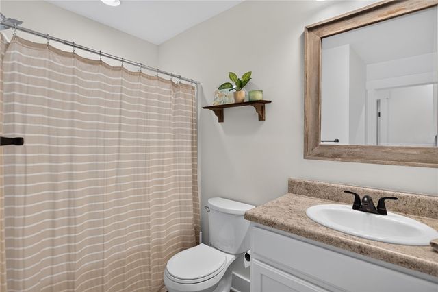 215 Dickson Street, Westminster, SC 29693