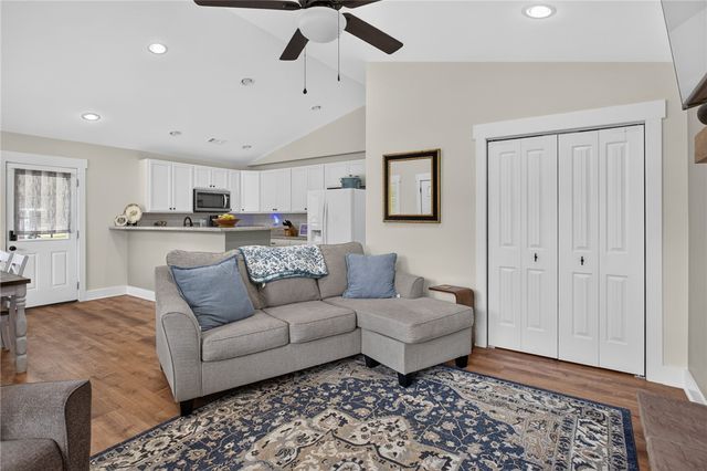 215 Dickson Street, Westminster, SC 29693