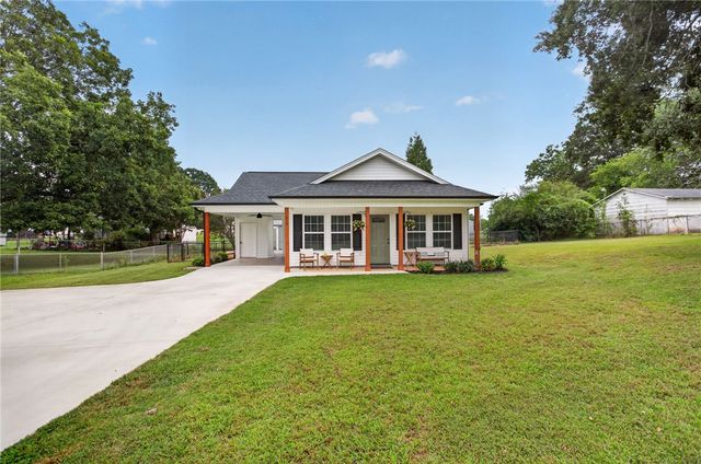 215 Dickson Street, Westminster, SC 29693