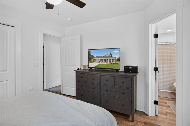 215 Dickson Street, Westminster, SC 29693