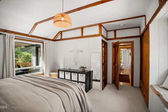 3184 Old Stage Road, Central Point, OR 97502