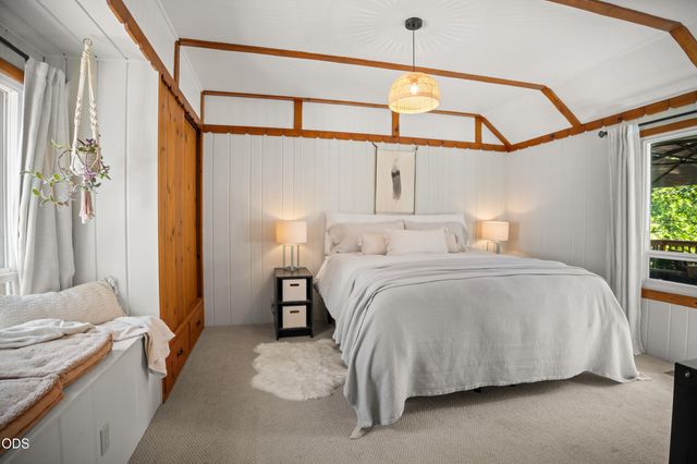 3184 Old Stage Road, Central Point, OR 97502