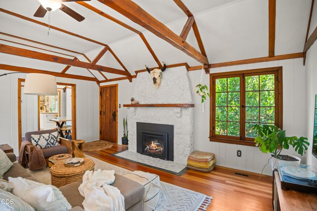 3184 Old Stage Road, Central Point, OR 97502