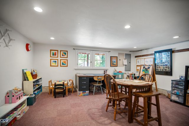 3184 Old Stage Road, Central Point, OR 97502