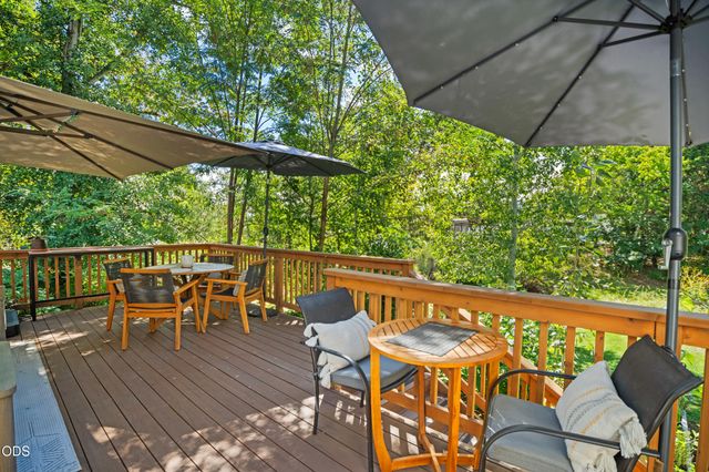 3184 Old Stage Road, Central Point, OR 97502