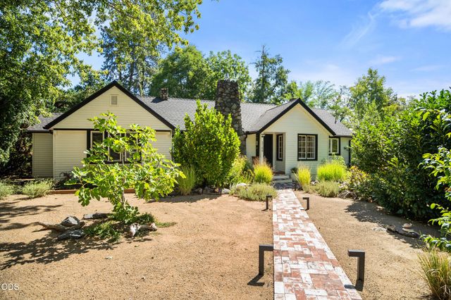 3184 Old Stage Road, Central Point, OR 97502