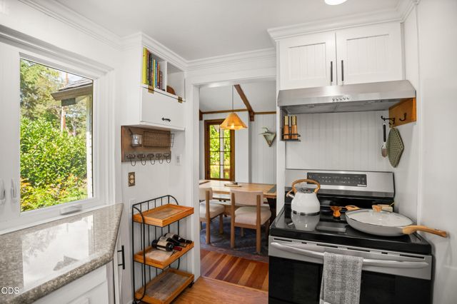 3184 Old Stage Road, Central Point, OR 97502