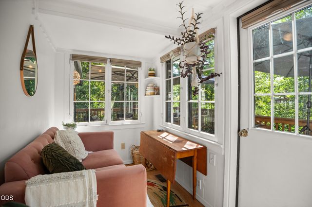 3184 Old Stage Road, Central Point, OR 97502
