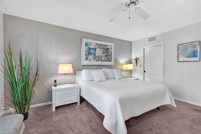 6075 Pelican Bay BLVD 204, Naples, FL 34108