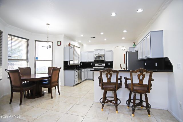 1393 W WINCHESTER Way, Chandler, AZ 85286