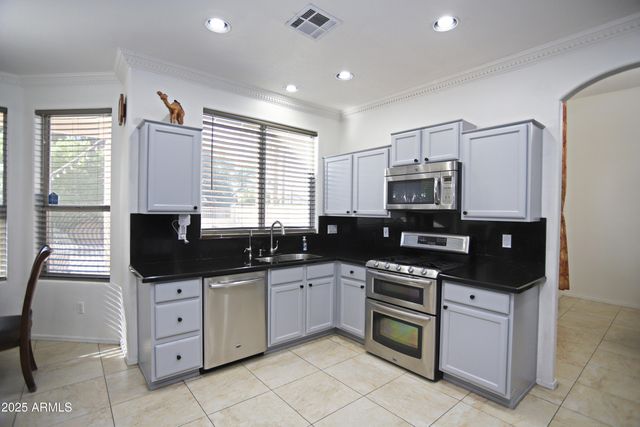 1393 W WINCHESTER Way, Chandler, AZ 85286