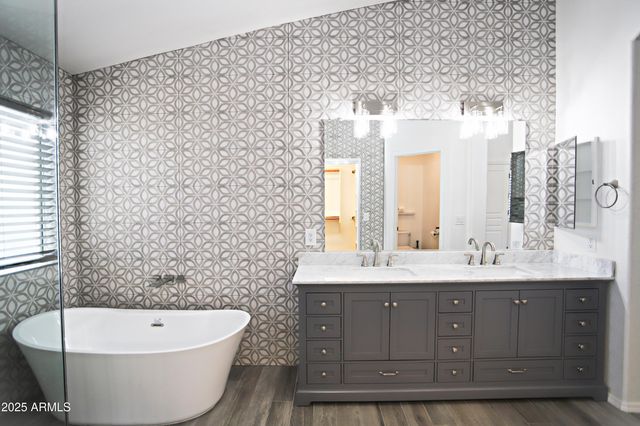 1393 W WINCHESTER Way, Chandler, AZ 85286