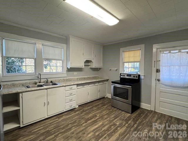 70 Crowell Drive NW, Concord, NC 28025