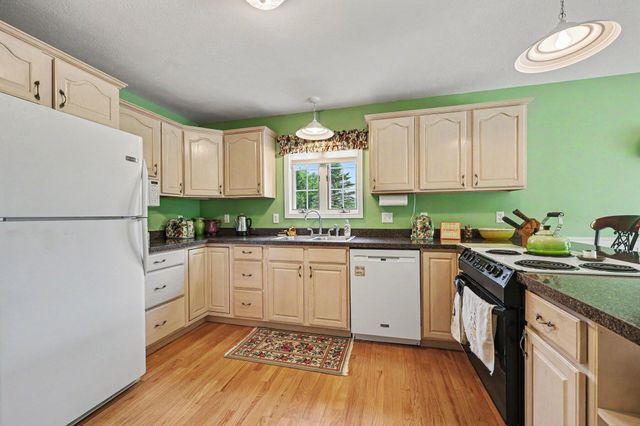 7880 Greenwood Road, Jackson, MI 49201