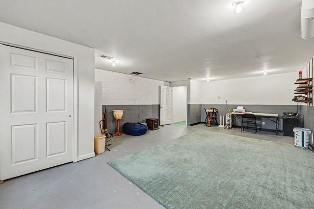 7880 Greenwood Road, Jackson, MI 49201
