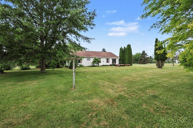 7880 Greenwood Road, Jackson, MI 49201