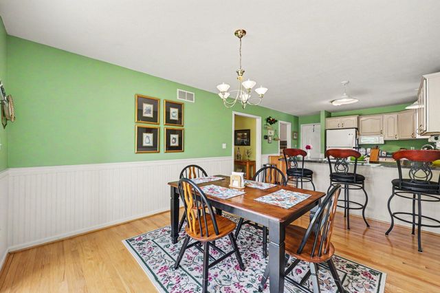 7880 Greenwood Road, Jackson, MI 49201