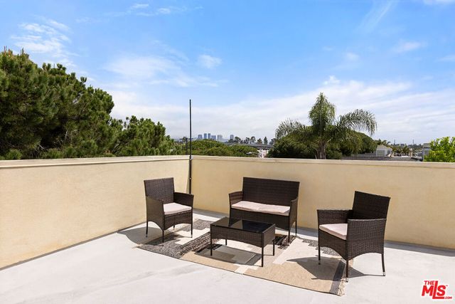 11428 National Boulevard 101, Los Angeles, CA 90064