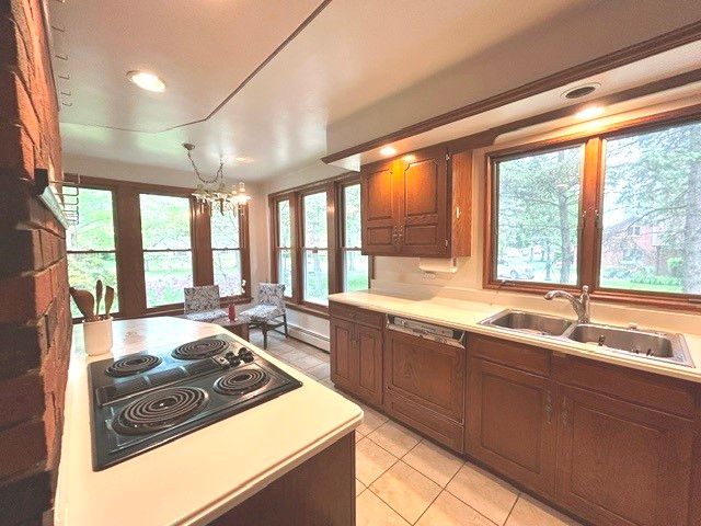 3845 STATE Street, Erie, PA 16508