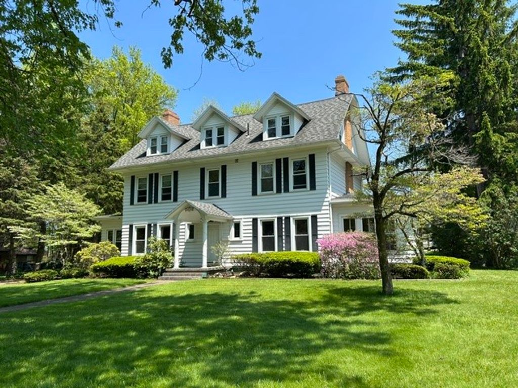 3845 STATE Street, Erie, PA 16508