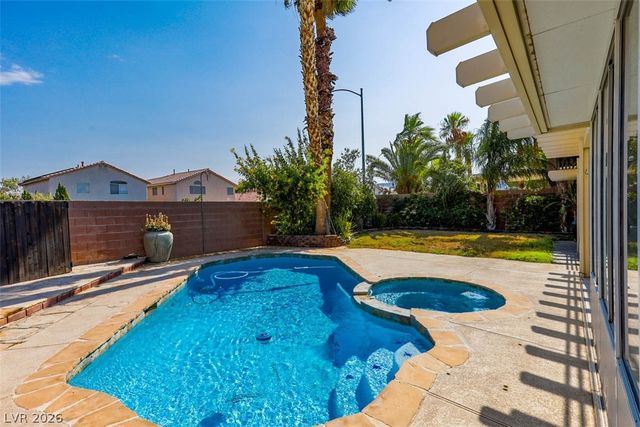 9585 Teton Diablo Avenue, Las Vegas, NV 89117