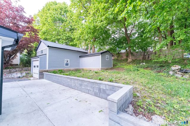 24 Concord Street, Waterbury, CT 06710