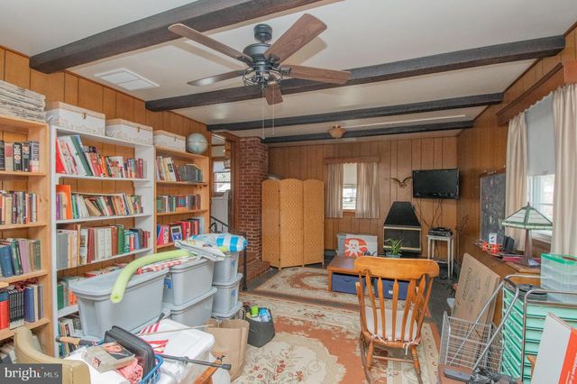 301 POPLAR ST, Delmar, MD 21875