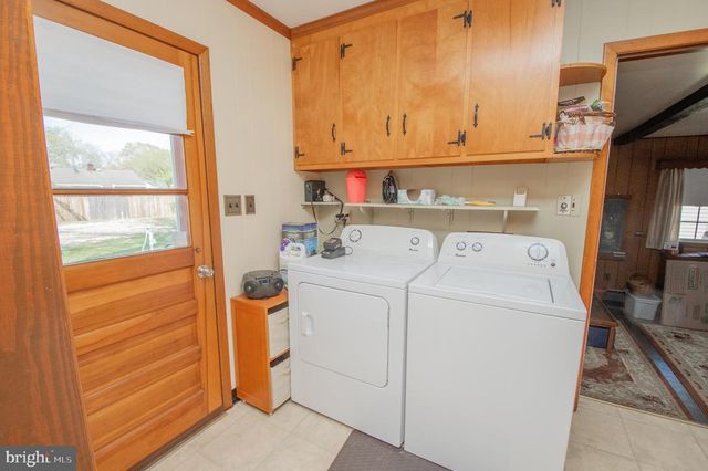 301 POPLAR ST, Delmar, MD 21875