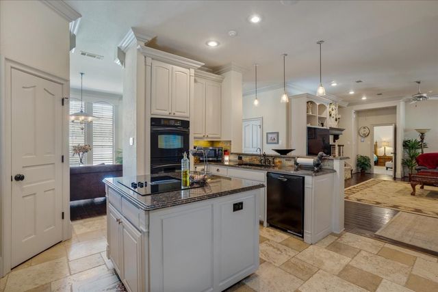 3001 Canyon Creek Drive, Sherman, TX 75092