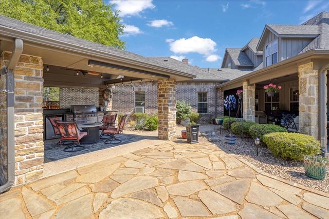 3001 Canyon Creek Drive, Sherman, TX 75092