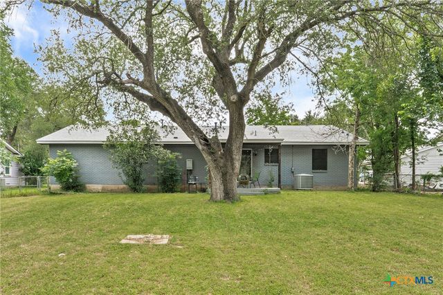 1406 N Penelope Street, Belton, TX 76513