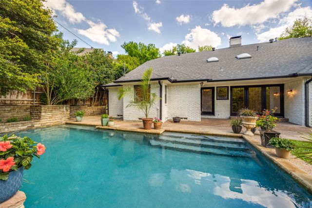 9223 Club Glen Drive, Dallas, TX 75243