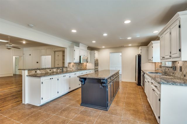 9223 Club Glen Drive, Dallas, TX 75243