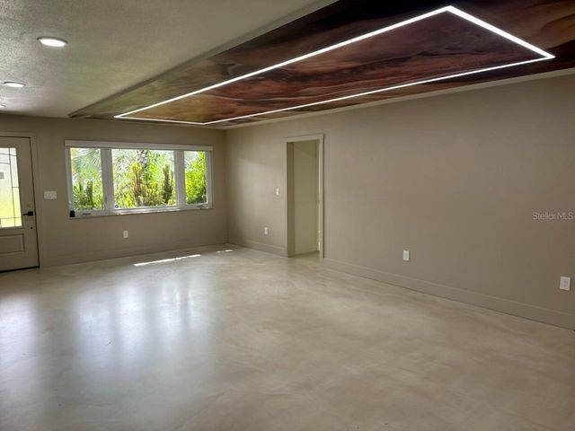 3197 WALNUT STREET NE, St Petersburg, FL 33704
